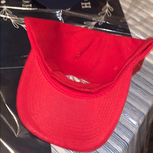 Merch - Picture 4 of 4